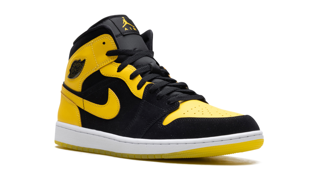 Air Jordan 1 Mid "New Love" 554724 035