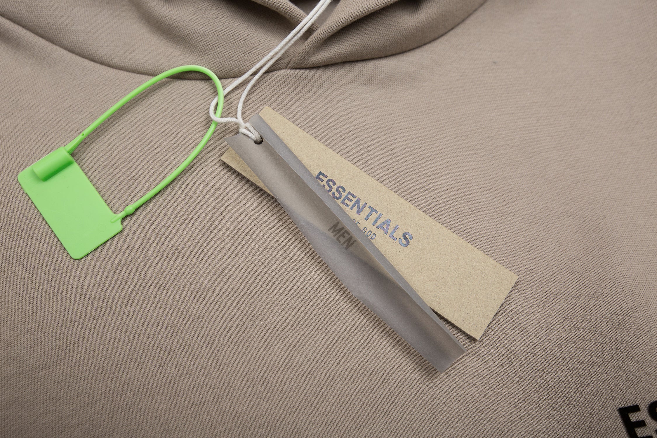 Fear of God Essentials LM861 P110