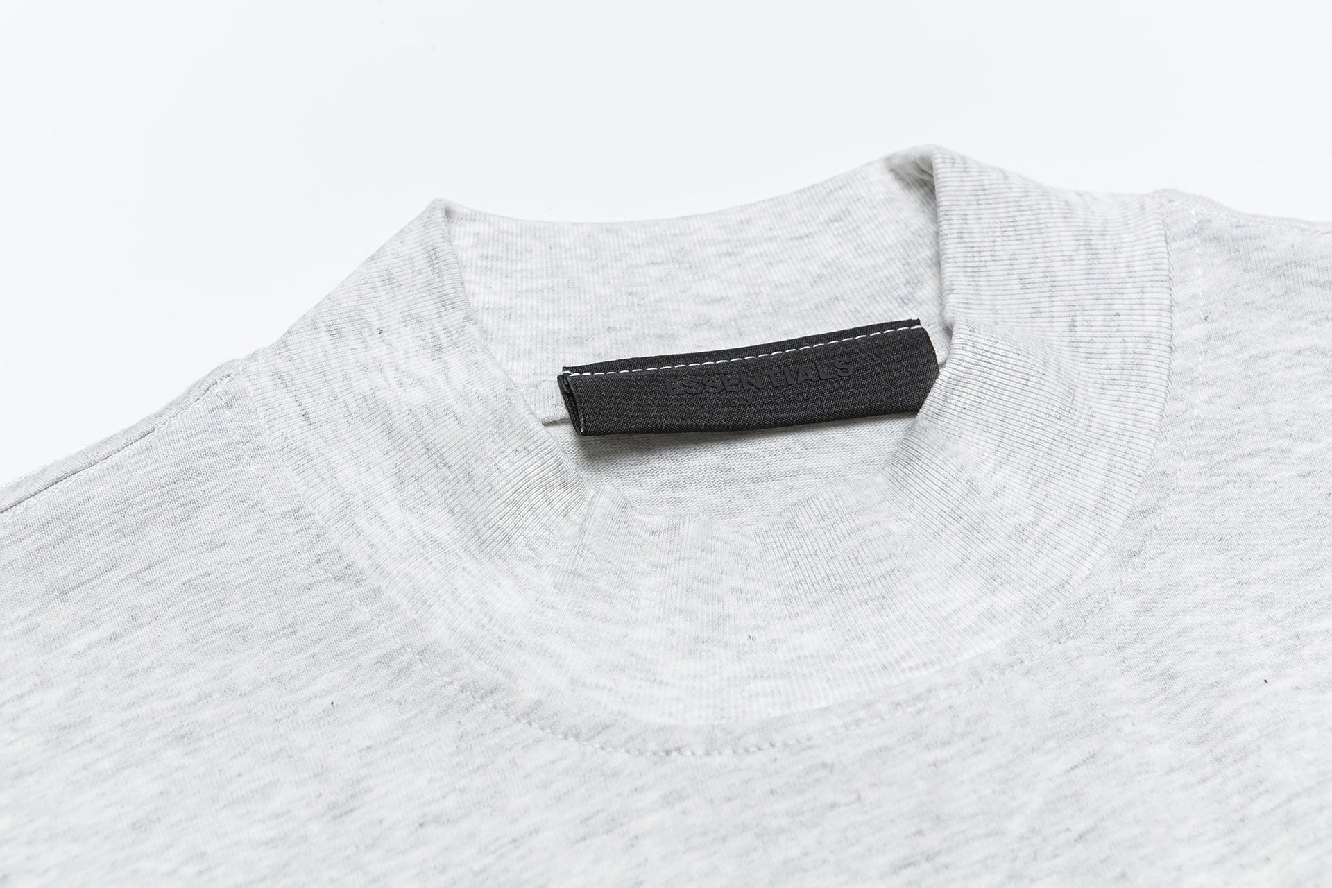 Fear of God Essentials qx1926