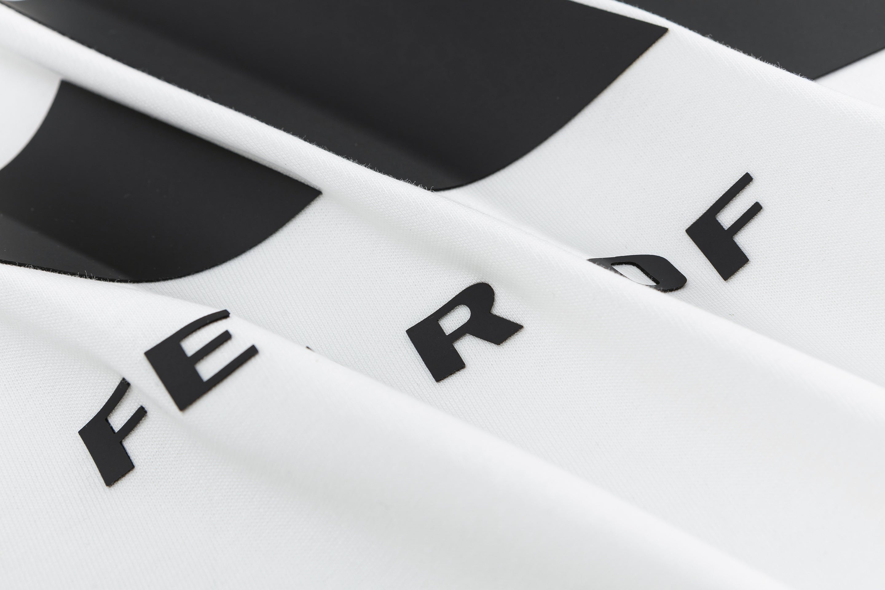 Fear of God Essentials qx996 60