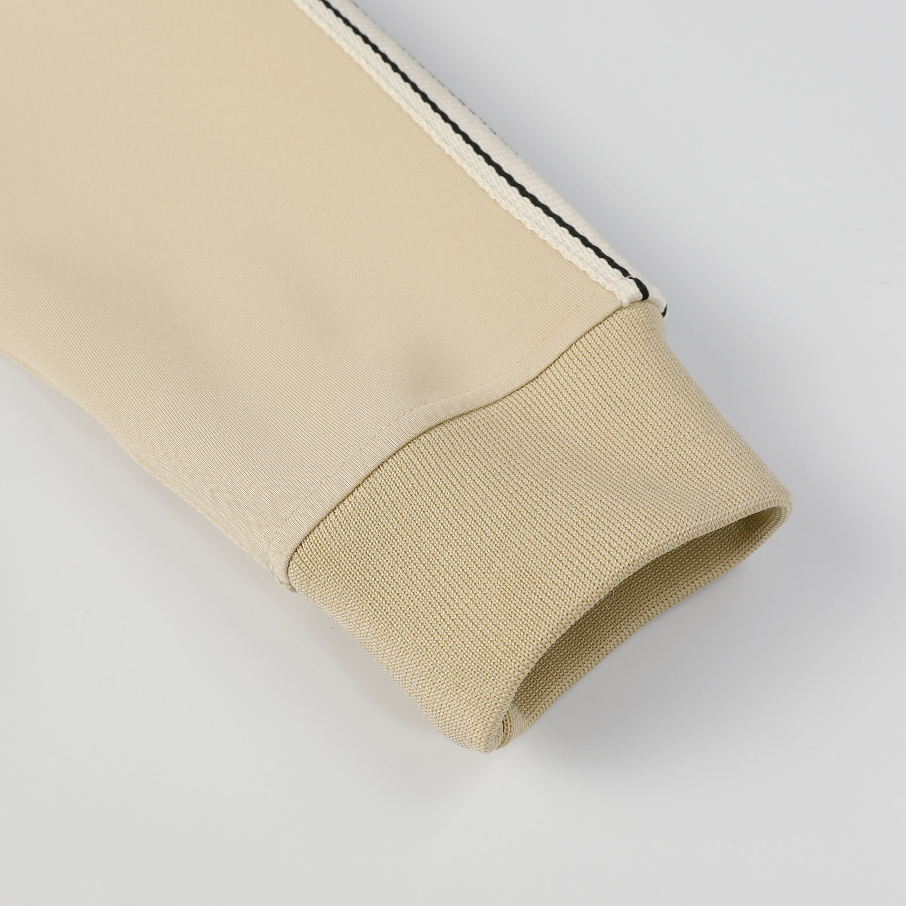Fear of God Essentials 2205 FOG 新款套装 颜色 黑色 水泥灰 绿色 黄色 卡其 码数 S XL