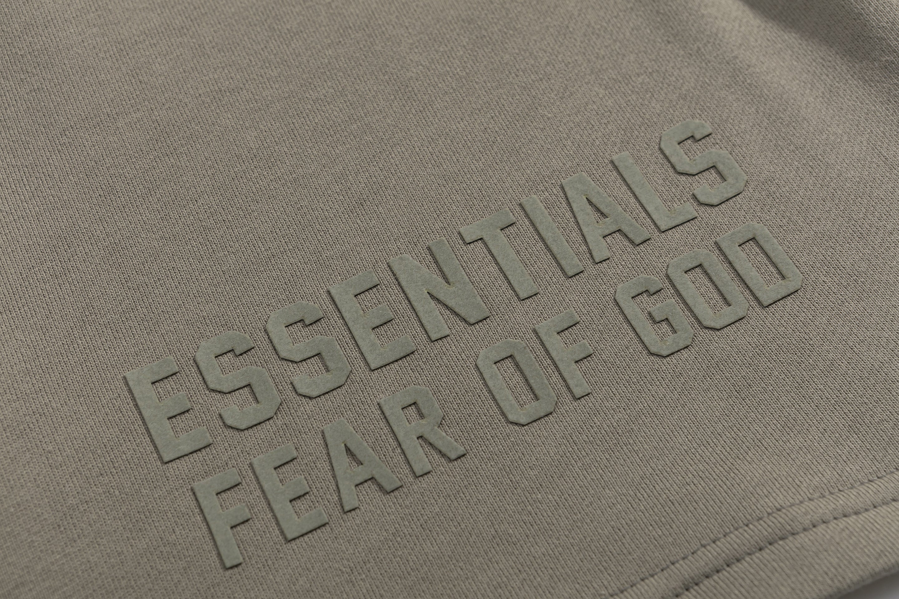 Fear of God Essentials qx221 P65