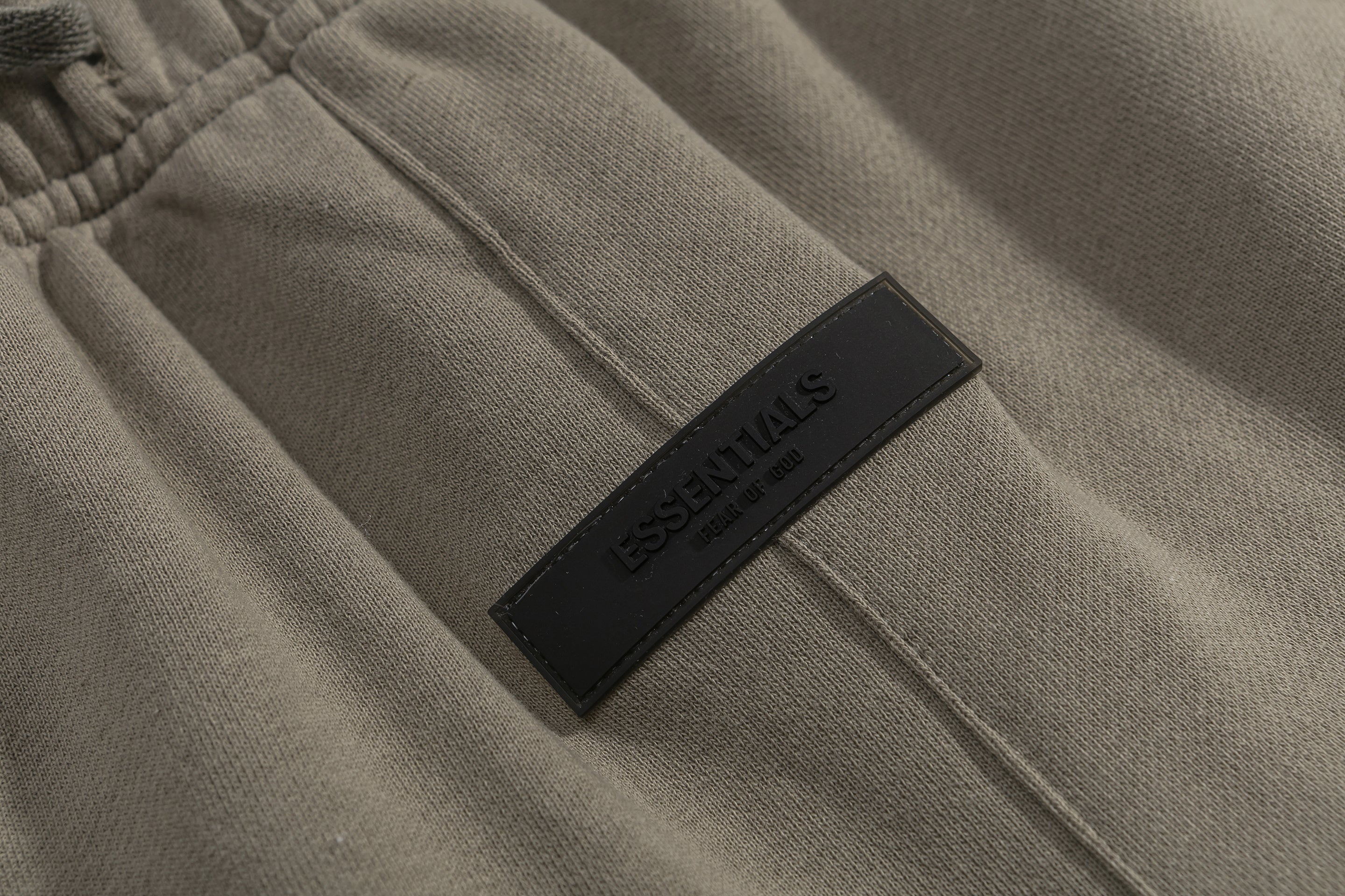 Fear of God Essentials qx221 P65