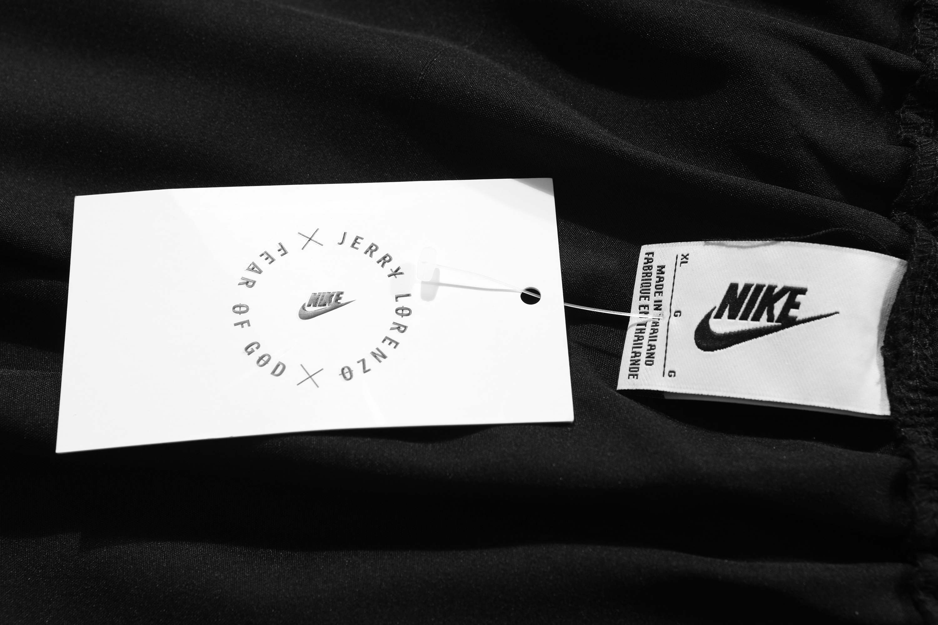 Fear of God Essentials F064 p65 s xl