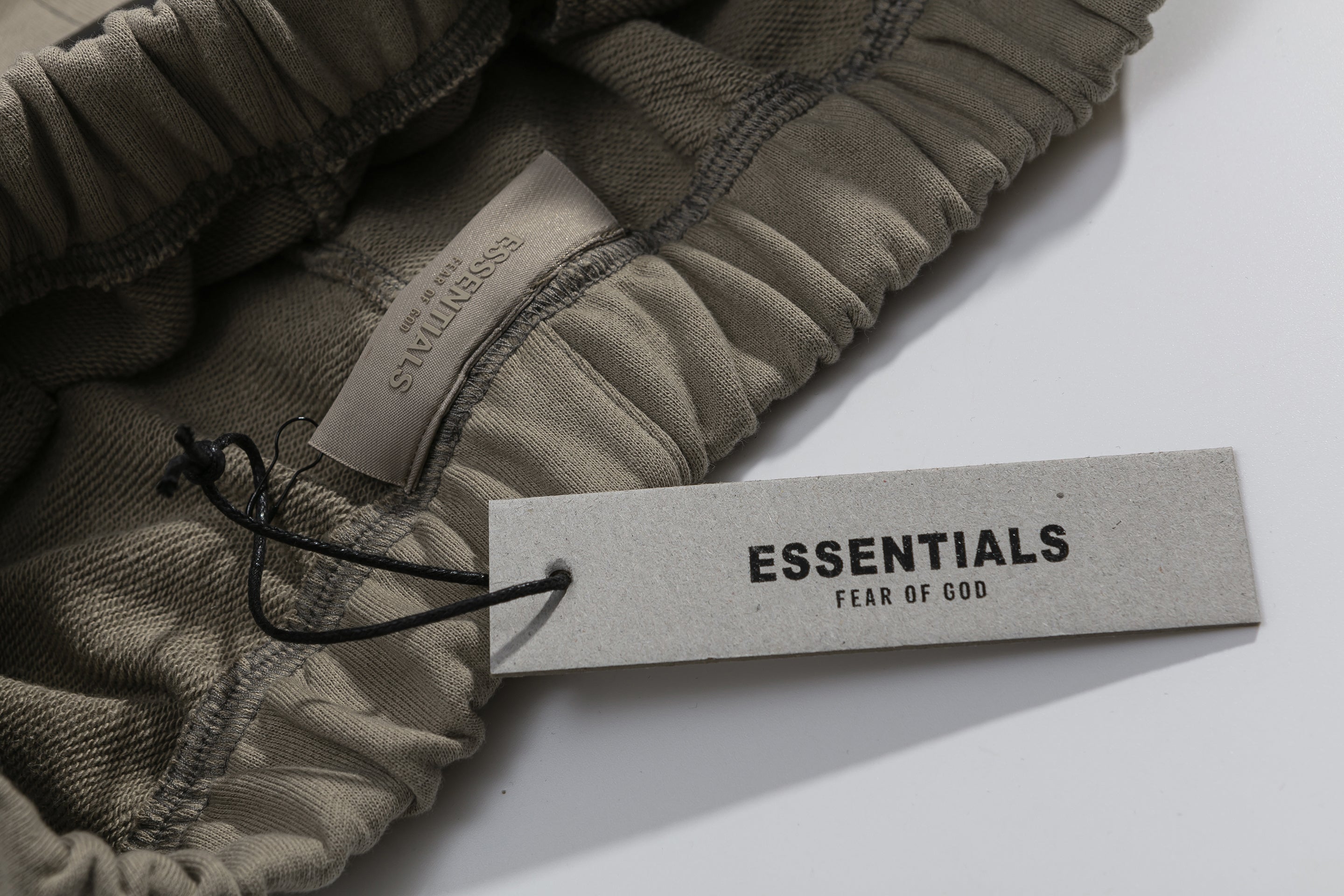 Fear of God Essentials qx221 P65