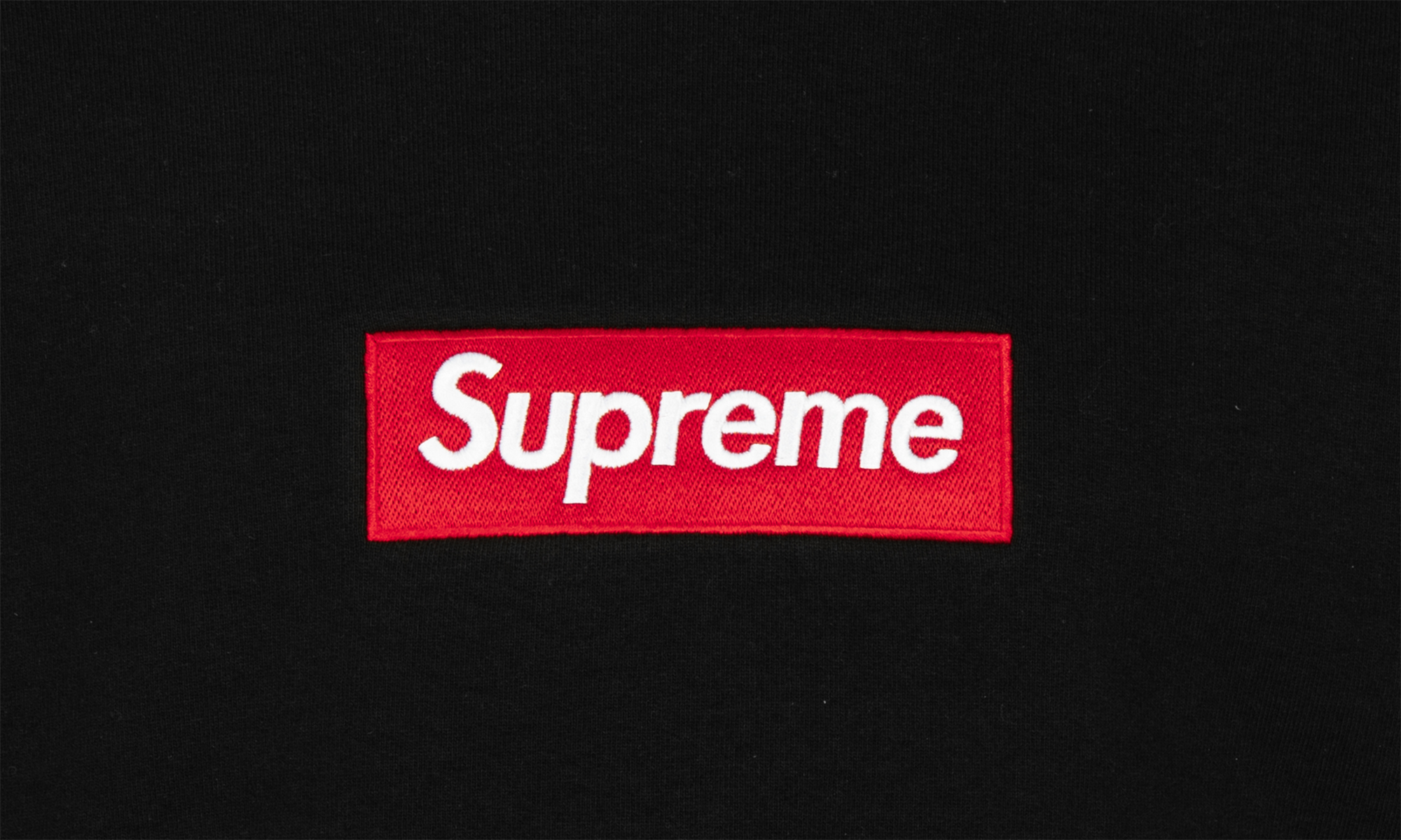 Box Logo Crewneck "FW22" SU12494