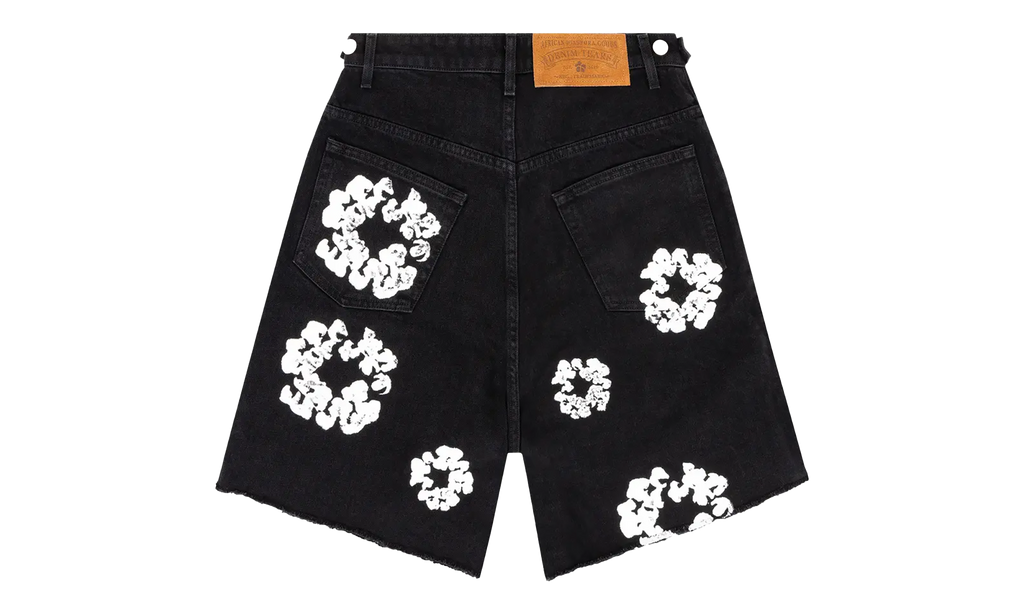 Cotton Wreath Jean Short "Black" DT150